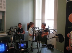 Uczniowie klasy 2 b i 3 a odwiedzili Polskie Radio Rzeszów. 