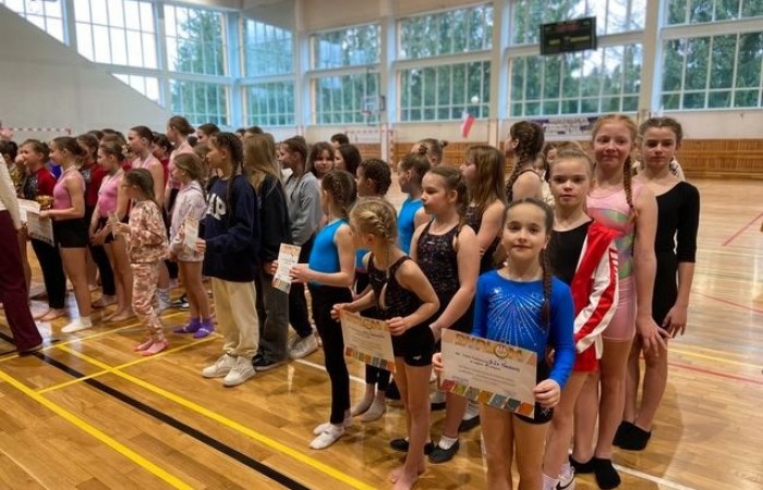 VIII-miejsce_gimnastykdziewczat_04