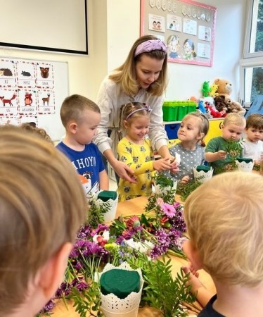 WARSZTATY-FLORYSTYCZNE-W-GRUPIE-MISIE