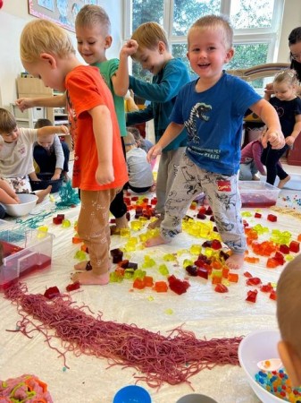 DZIEŃ-DZIEWCZYNKI-I-CHŁOPAKA-W-GRUPIE-MISIE_03