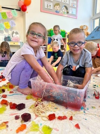 DZIEŃ-DZIEWCZYNKI-I-CHŁOPAKA-W-GRUPIE-MISIE_07