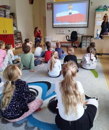 POZNAJEMY-HISTORIE-POLSKICH-SYMBOLI-NARODOWYCH_04