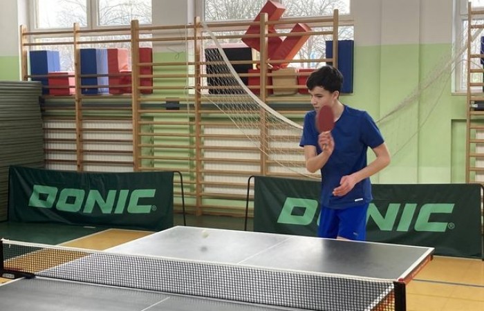 4m-tenis-stolowu-2024