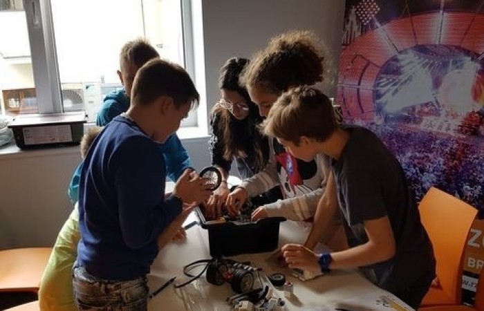 robot_chalange_2019_03