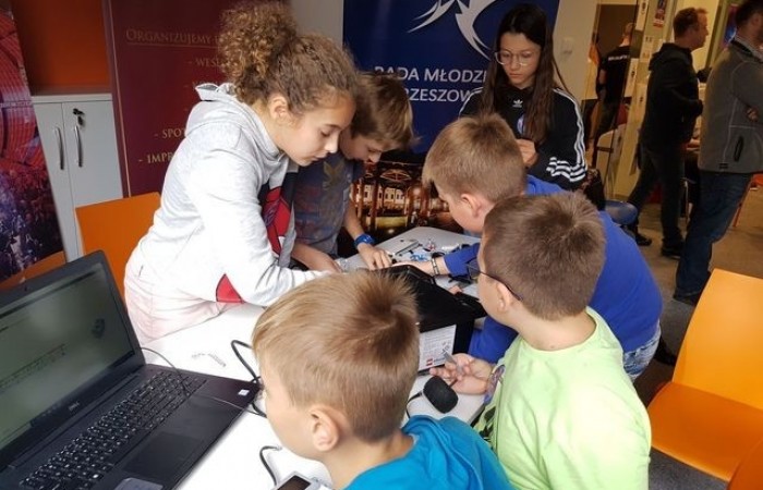 robot_chalange_2019_04