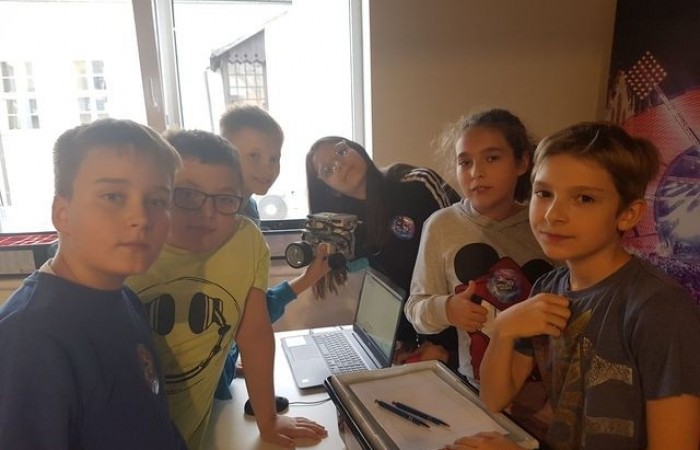 robot_chalange_2019_08