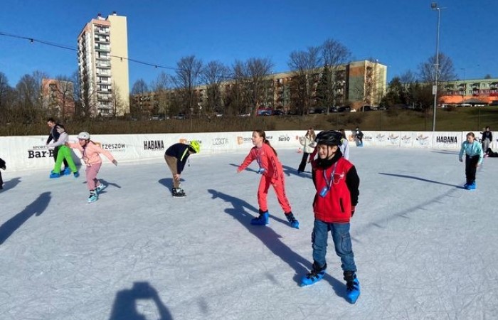 5b-na-lyzwach-2025_09