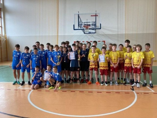 Mistrzostwo-Rzeszowa-koszykowka-2025_02