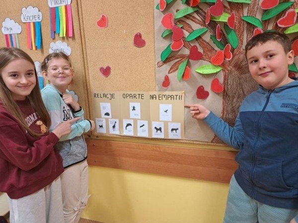 kolorowy-lancuch-empatii-2025_03