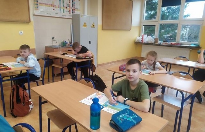 dziel_sie_usmiechem_1-3_05