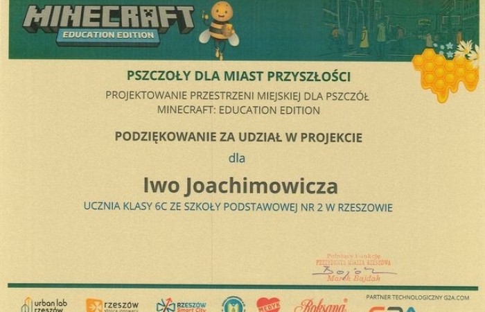 Przestrzeń dla pszczół (Iwo - dyplom)-1