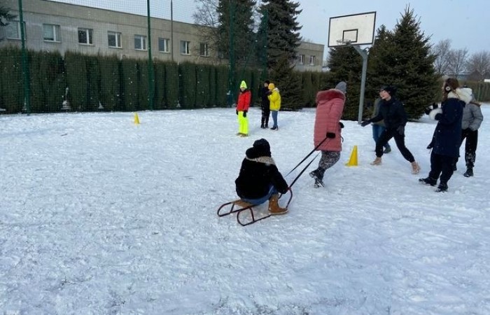 zabawy_na_sniegu_10