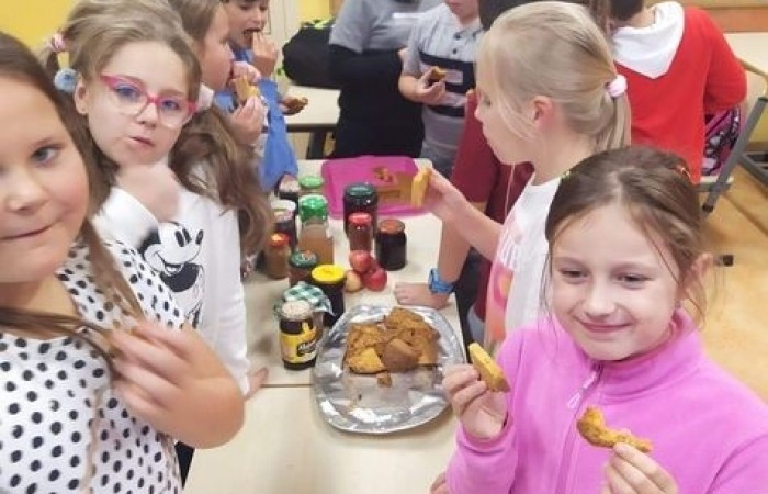 dzien_jablka_3a_2022_03