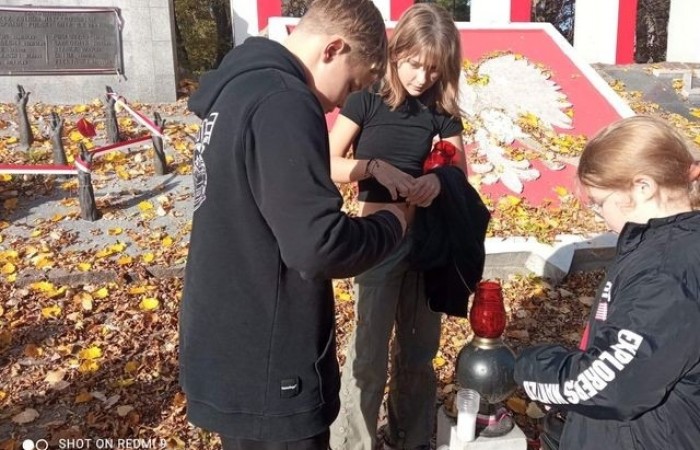 znicz_pamieci_2022_03