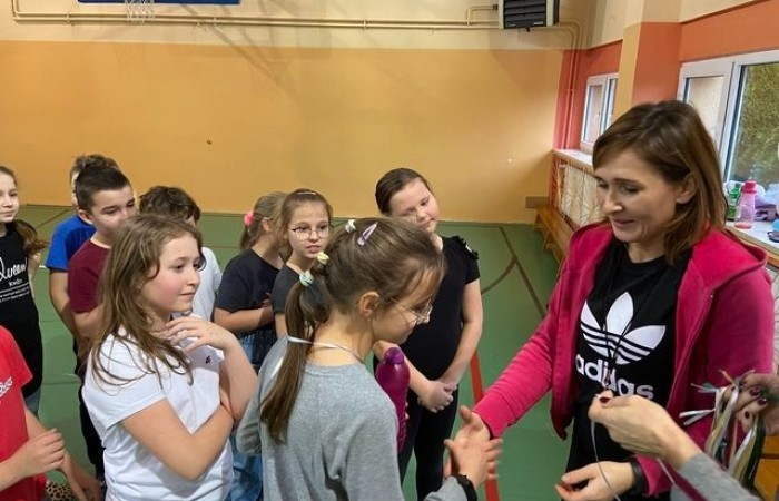 MIKOŁAJKOWE ROZGRYWKI RINGO KLAS III na Świetlicy_04