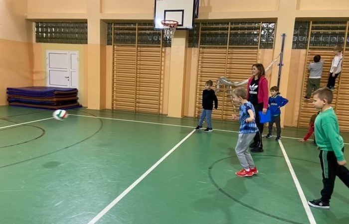 MIKOŁAJKOWE ROZGRYWKI_klas-1 na świetlicy_2022_03