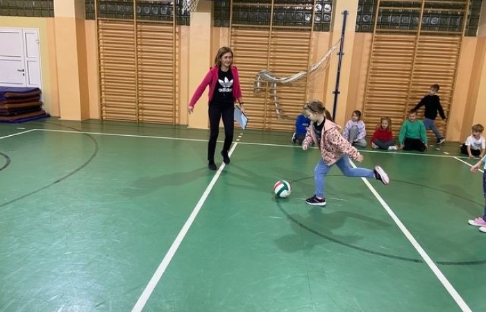 MIKOŁAJKOWE ROZGRYWKI_klas-1 na świetlicy_2022_07