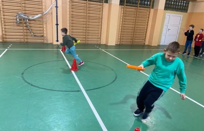 MIKOŁAJKOWE ROZGRYWKI_klas-1 na świetlicy_2022_08