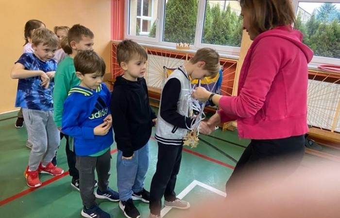 MIKOŁAJKOWE ROZGRYWKI_klas-1 na świetlicy_2022_09