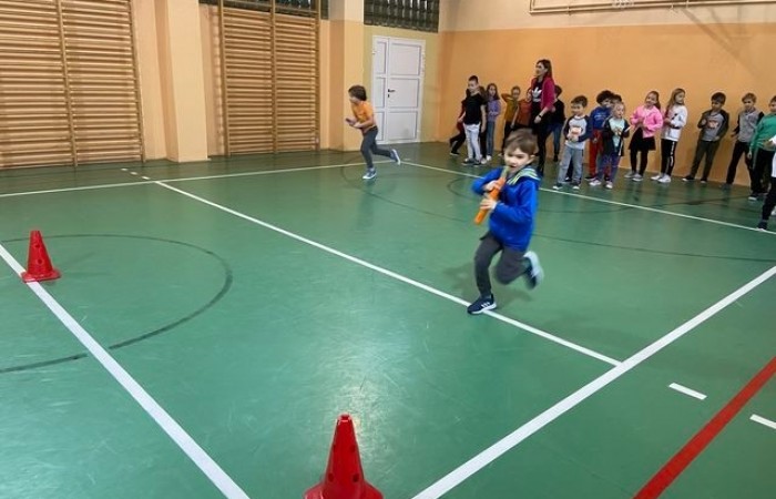 MIKOŁAJKOWE ROZGRYWKI_klas-1 na świetlicy_2022_14