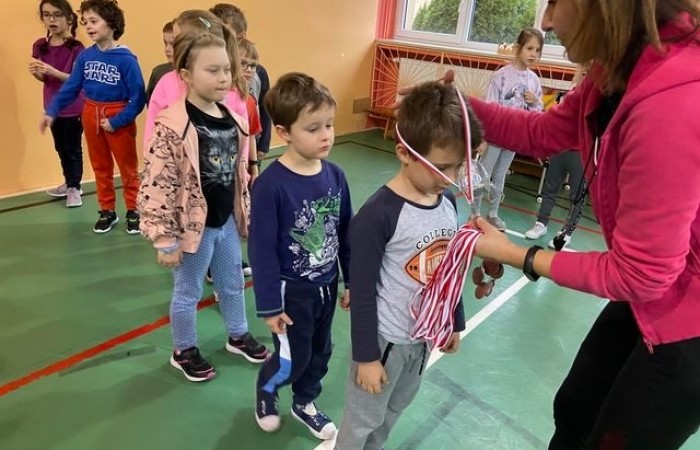 MIKOŁAJKOWE ROZGRYWKI_klas-1 na świetlicy_2022_15