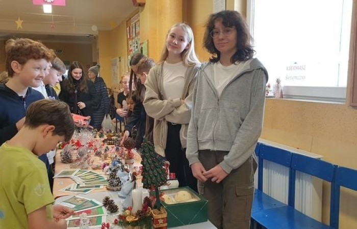 kiermasz_bozonarodzeniowy_13-12