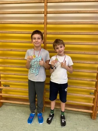 MIKOŁAJKOWY TURNIEJ SKAKANKI SZWEDZKIEJ NA ŚWIETLICY_03