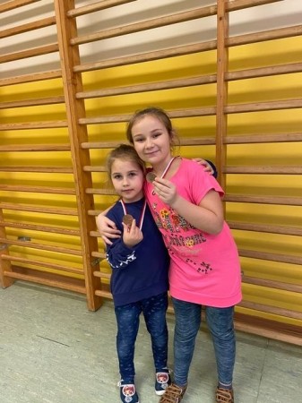 MIKOŁAJKOWY TURNIEJ SKAKANKI SZWEDZKIEJ NA ŚWIETLICY_14