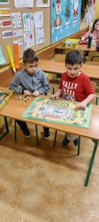 WIECZÓR ZABAW I GIER PLANSZOWYCH KLASY 3B_03