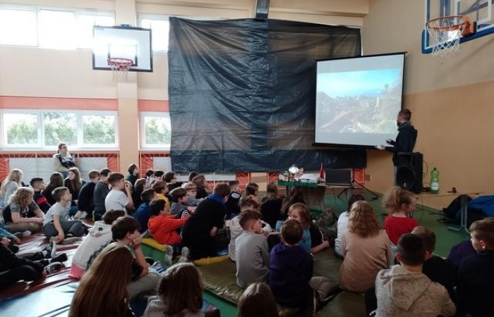 spotkanie_z_podroznikiem_2023