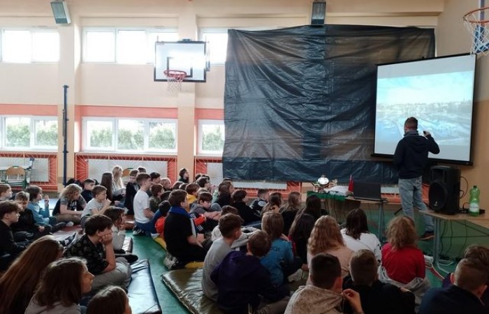 spotkanie_z_podroznikiem_2023_04