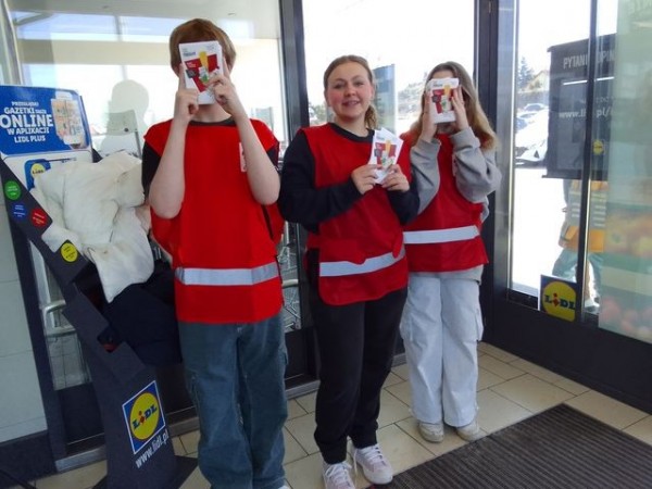 CARITAS_ZBIORKA_ZYWNOSCI_2023_08