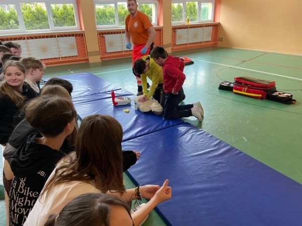 WARSZTATY_Z_PIERWSZEJ_POMOCY_04