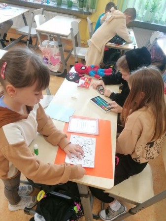 1b_dzien_postaci_z_bajek_2023_02