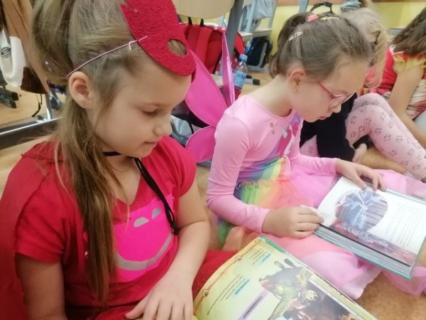 1b_dzien_postaci_z_bajek_2023_08