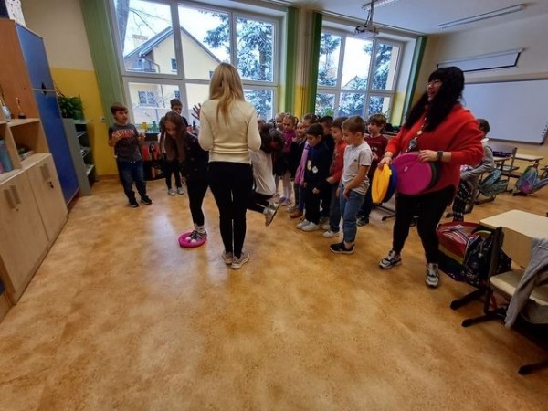 szkola-ktora-laczy_2023_04