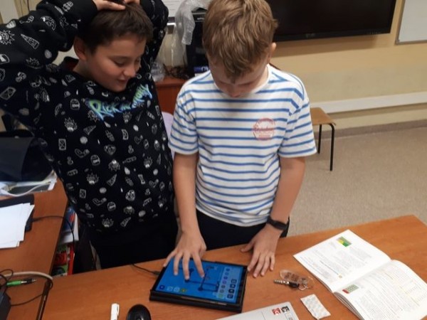 ZAJECIA-Z-ROBOTAMI-PHOTON_2023_04