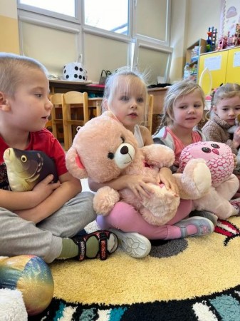 dzien-pluszowego-misia-2023