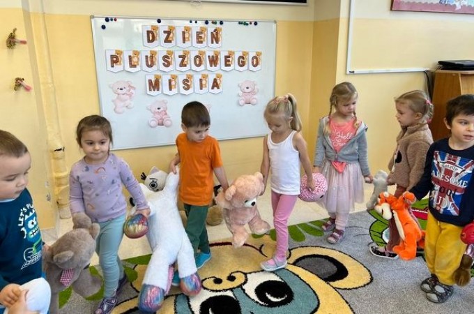dzien-pluszowego-misia-2023_04