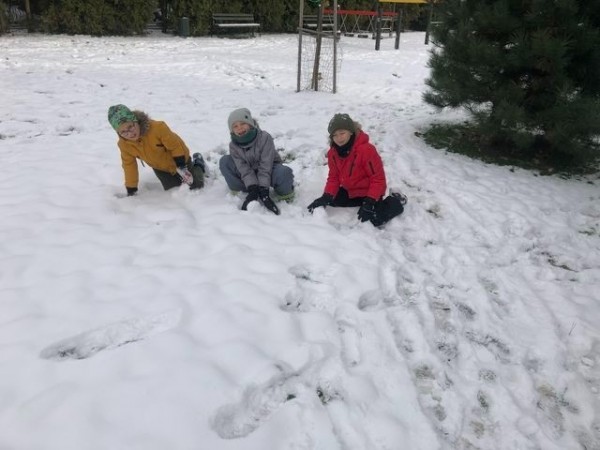 2c-zabawy-na-sniegu_07