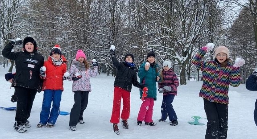 4b-na-sankach-2023_09